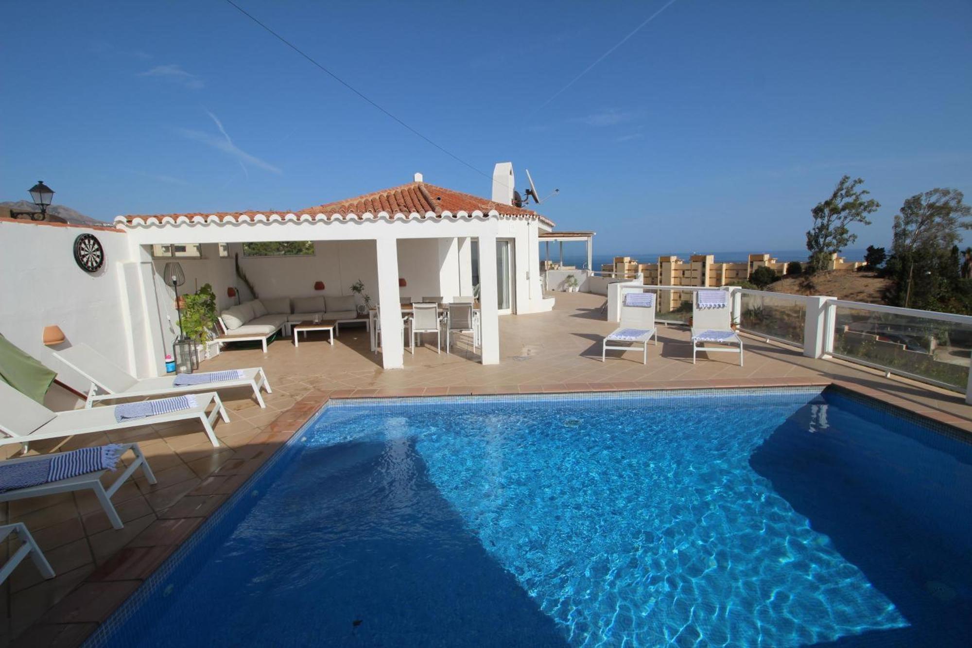 Villa Arriba Фуeнхирола Екстериор снимка