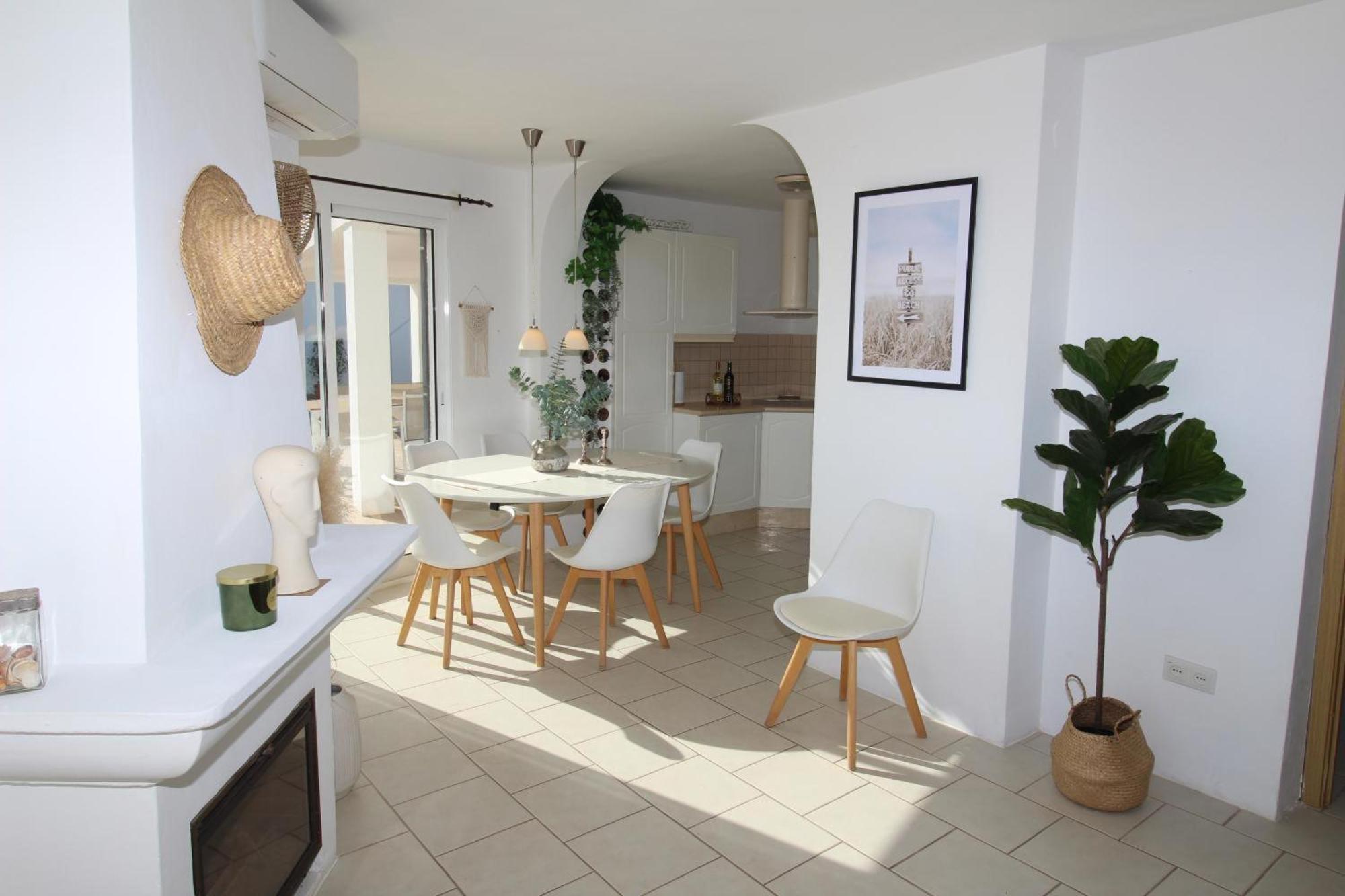 Villa Arriba Фуeнхирола Екстериор снимка